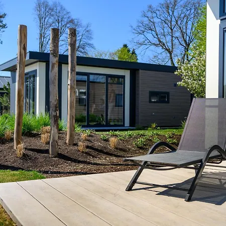 Komforthaus Fuer 6 Gaeste Mit Terrasse Am Wasser