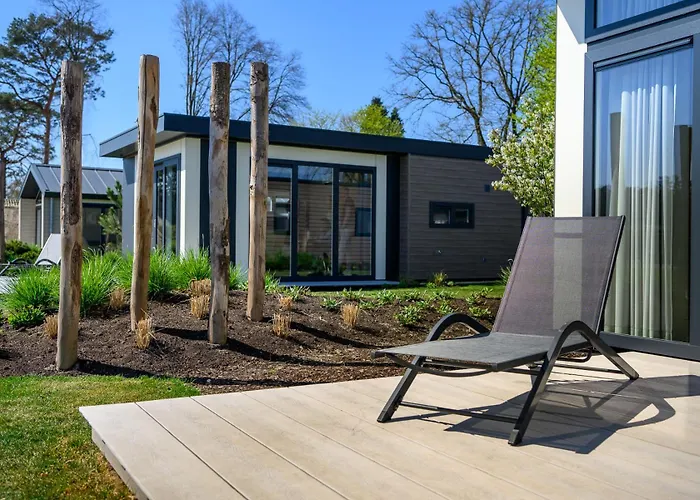 Komforthaus Fuer 6 Gaeste Mit Terrasse Am Wasser