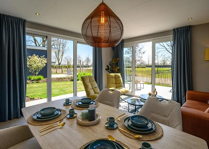 Komforthaus Fuer 6 Gaeste Mit Terrasse Am Wasser *